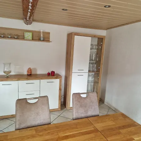 Blumenshein Bei Speyer Karlsruhe Familienfreundlich 5 Pers * Zeiskam