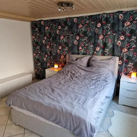 Blumenshein Bei Speyer Karlsruhe Familienfreundlich 5 Pers