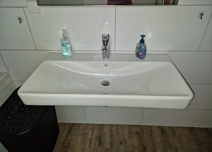 Blumenshein Bei Speyer Karlsruhe Familienfreundlich 5 Pers בית נופש *